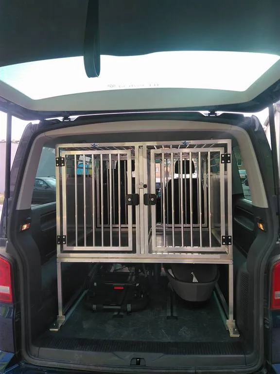 Hundebox im Van