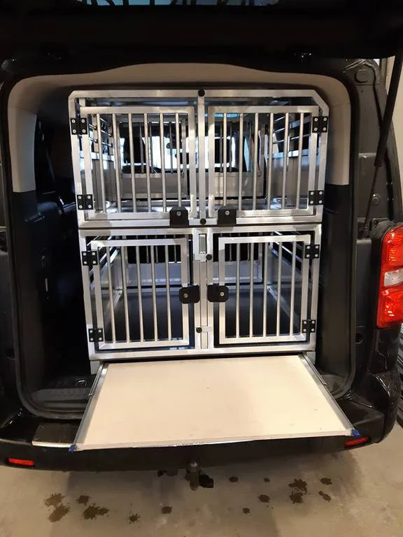 Viererbox mit Ablageplatte